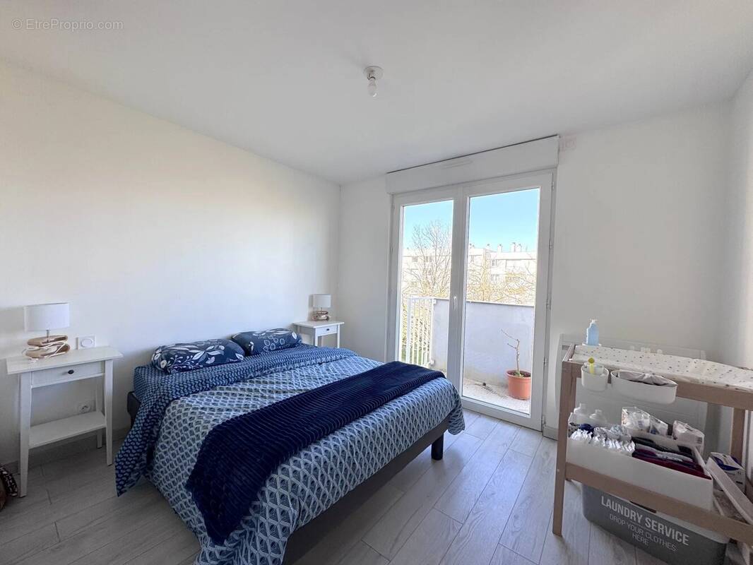 Appartement rénové à Charleroi